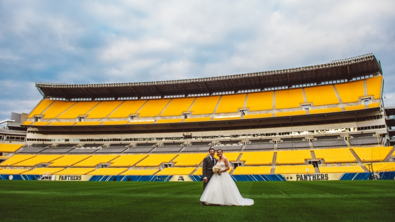 Heinz Field Wedding: Pittsburgh Wedding Photographer: Jen + Bill